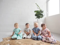 ErgoPouch Schlafsack Baby Mit Füßen 4 Jahreszeiten Für 2-12 Monate - Quill - TOG 1.0 - Babyschlafsack, Pucksack -Barbie Store 08792849c8c8e1bb2d3bc95d6915806a