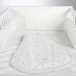 Roba Babybett Safe Asleep, Komplettbettset, Matratze, Nest, Babyschlafsack, 70x140cm Sternenzauber 19 Roba Babybett Safe Asleep, Komplettbettset, Matratze, Nest, Babyschlafsack, 70x140cm Sternenzauber -Barbie Store 09c4f55b0f290cc7d73592736abeadac