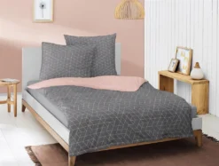 Irisette Mako Satin Bettwäsche 135x200 2tlg Grau Rosa | Bettwäsche-Set Aus 100% Baumwolle | 2 Teilige Wende-Bettwäsche 135x200 Cm & Kissen 80x80 Cm | Geometrisches Muster -Barbie Store 0b217e16fa4fbf9ef6aa9b806e9ae7c5