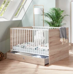 Babyzimmer Kiel 7 Teiliges Komplett Set In Weiß Und Eiche San Remo Von Wimex -Barbie Store 294172c5038984548b695ec7cd0fb3f2