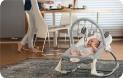 Babyschaukel Schaukelwippe Sway Babywippe Wippe Mit Vibration Ricokids - Rosa -Barbie Store 33bb430871db3b6fad89f5dd40ac4f0d