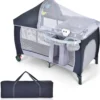 COSTWAY 4 In 1 Klappbares Reisebett & Babywiege & Wickeltisch & Laufstall Mit Schaukelfunktion, Inkl. Spieluhr, Spielbogen, Wickelauflage, Matratze, Windel Organizer Und Tragetasche (Grau)