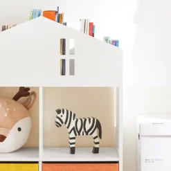 SoBuy KMB49-W Kinder Bücherregal Mit Haus-Design Kinderregal Mit 2 Stoffboxen Spielzeugregal Aufbewahrungsregal Für Kinder Spielzeug-Organizer Weiß BHT Ca.: 65x91x27cm -Barbie Store 63051db5d273d11df56bd420667985b5