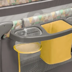 Lionelo Sven Plus In GELB Kinder Baby Reisebett Mit Wickeltisch Kinderbett Babybett Balachin Moskitonetz Urlaub Reise Laufstall Wickelauflage Spieluhr -Barbie Store 89bed75d02dec16e050b02cb07e5d089