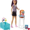Barbie Skipper Babysitter Puppe (brünett), Spielset Mit Baby-Puppe & Hochstuhl