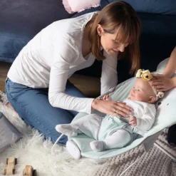 Babywippe Mit Musik Und Vibration Babywiege Schaukelwippe MoMi GLOSSY Lama -Barbie Store 9a033d8653ac38937d7ae442adf75d53