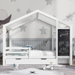 Merax Kinderbett Adele 90x200cm Hausbett Mit Tafel Und 2 Schubladen, Zaun Und Lattenrost, Spielbett Bett Kinderhaus Aus Massivholz, Weiß -Barbie Store ca8a57f5d06a37a1939f3366d58b3aee