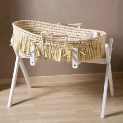 Childhome Tipi Ständer Für Moseskorb / Baby Gym Buche Weiß -Barbie Store d9332a3e2696a538551252a0b83fa7af