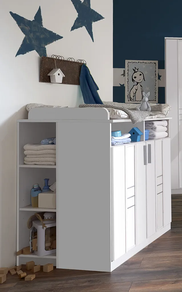 Komplett Babyzimmer Bela "Borkum" 7 Teiliges Komplett Set Mit Softclose In Weißeiche Und Leinenweiß, Babyzimmermöbel Komplett 4 Komplett Babyzimmer Bela "Borkum" 7 Teiliges Komplett Set Mit Softclose In Weißeiche Und Leinenweiß, Babyzimmermöbel Komplett – Bild 2